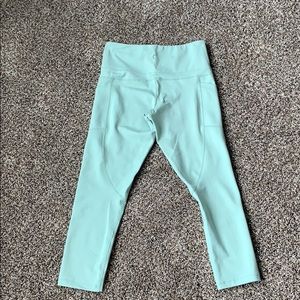 Zyia capri legging